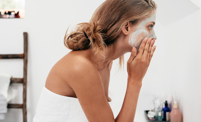 Consejos para hacer una limpieza facial en casa