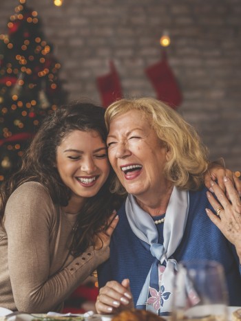 Frases de Navidad y Año Nuevo para tu suegra o suegro: mensajes bellos