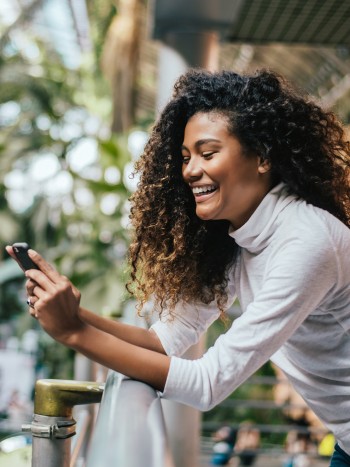 Infidelidad emocional por whatsapp: cómo frenarla