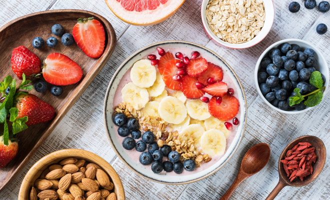 Desayuno con fruta para San Valentín