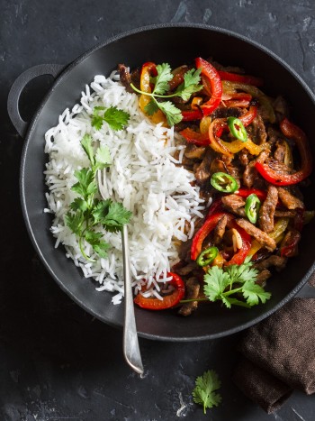 4 recetas al wok con arroz que te sorprenderán: ¡están deliciosas!