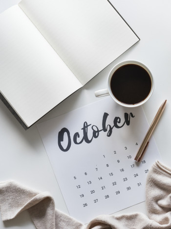 Soñar con el mes de octubre: disfruta del otoño