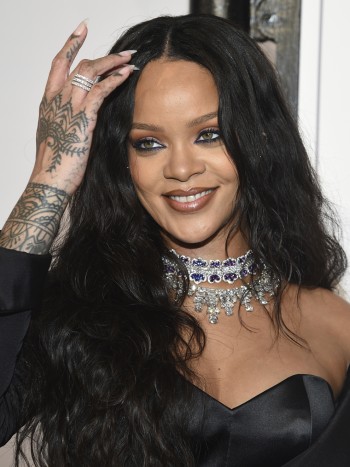 Cómo echarse el champú seco y que funcione