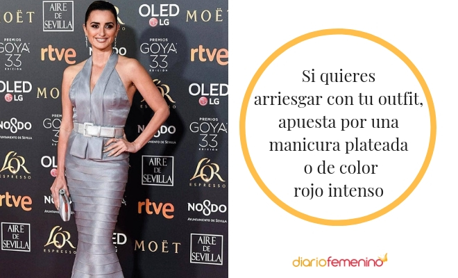 ¿Cómo debes pintar tus uñas para un vestido plateado?