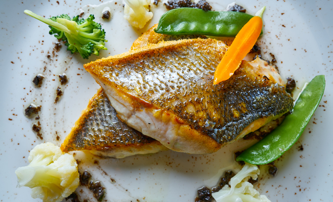 Receta de lubina a la sal para el Día del Padre