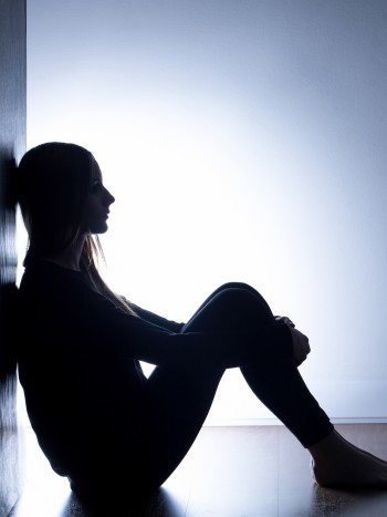 Me siento sola y triste, ¿qué puedo hacer? Claves importantes