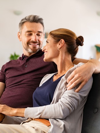 Cuando te enamoras de un chico menor que tú, ¿qué hacer?