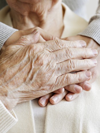 Significado de soñar con mi abuela muerta: sorprendentes interpretaciones