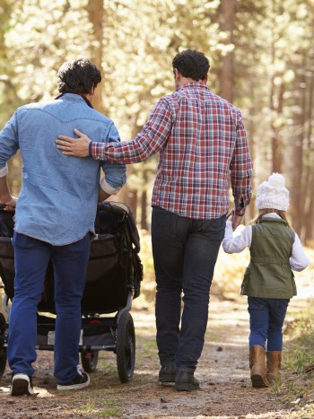Formas de celebrar el Día de la Madre si tienes dos papás: ideas geniales