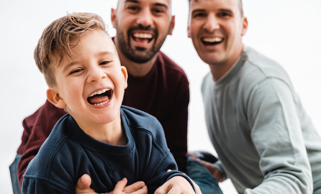 Día de la Madre: cómo celebrarlo si tienes dos papás