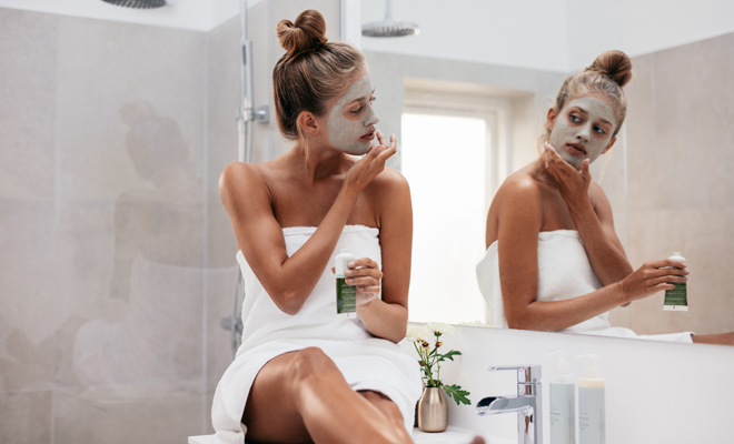 El aceite de coco utilizado como cosmético de belleza