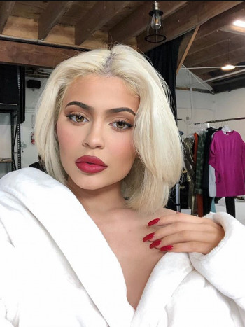 5 colores de uñas fundamentales para las bodas de primavera