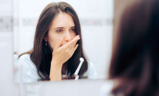 El significado de soñar con dientes flojos y sangre