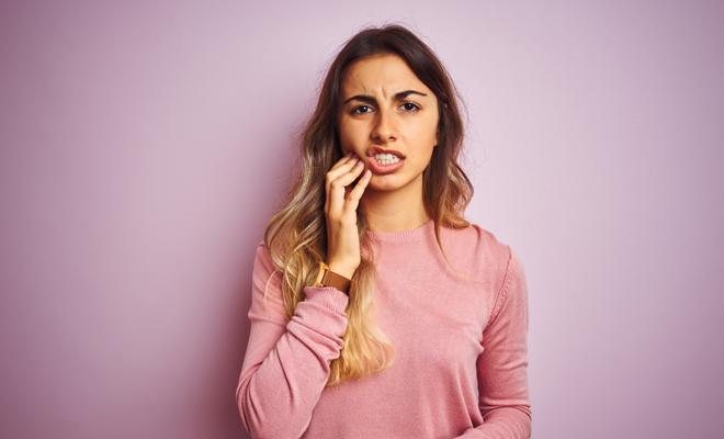 Qué significa soñar con dientes flojos que se caen