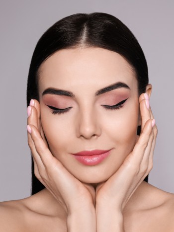 Cómo maquillarse de día maquillaje natural rápido y sencillo