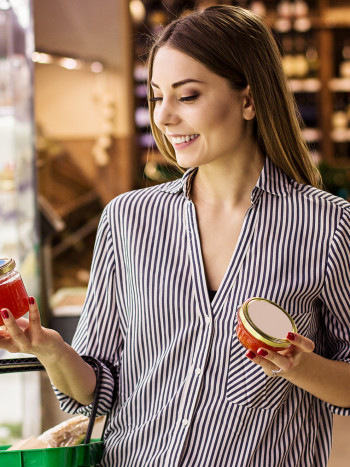 Lista de alimentos que no caducan nunca o casi nunca (y cómo conservarlos)