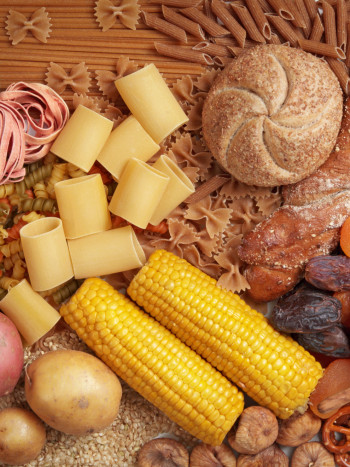 Por qué puedes comer hidratos de carbono por la noche (SIN engordar)