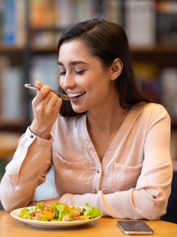 Dieta antiacné: qué comer para no tener granos y espinillas
