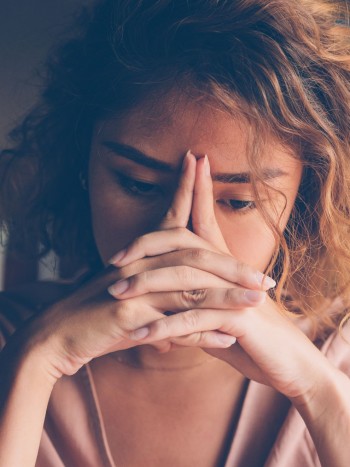 Preocupación por el 'qué dirán': tips para que no te afecten las opiniones