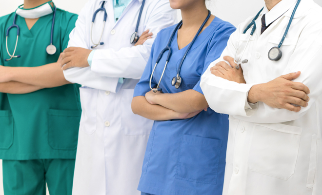 Los diferentes especialistas para tratar el dolor de espalda