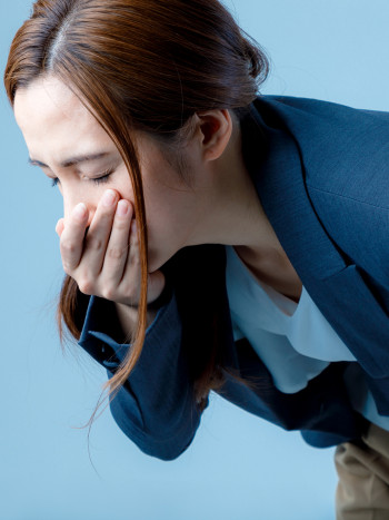 Soñar que tienes gusanos en la boca: ¿un significado repugnante?