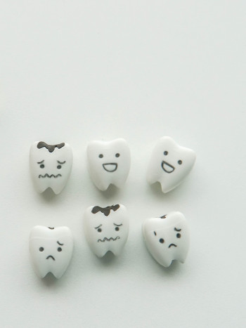 El significado de soñar que tienes caries: hay algo que solucionar