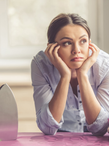 Cómo tender cada tipo de ropa para no tener que planchar (NUNCA más)