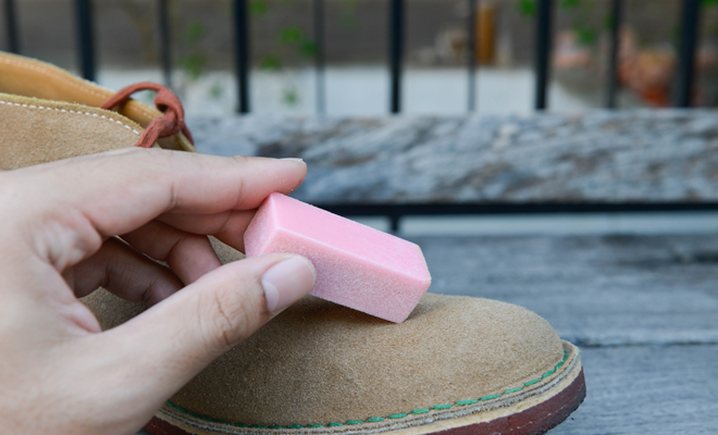 Formas de quitar las manchas de tus zapatos de ante