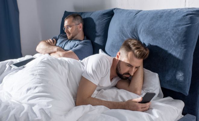 Descubre si tu pareja tiene una cuenta secreta en Grindr