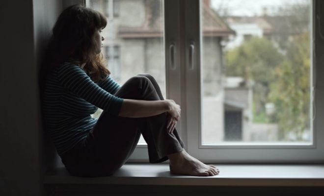 Riesgos y posibles consecuencias tras decirle a tu amiga hetero lo que sientes por ella