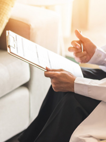 Terapia de Aceptación y Compromiso: ¿para qué la utilizan los psicólogos?