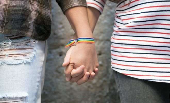 Rechazar la bifobia es un acto bifóbico que oculta a esta realidad