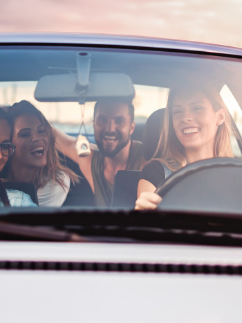 Temas de conversación para amenizar un viaje largo en coche compartido