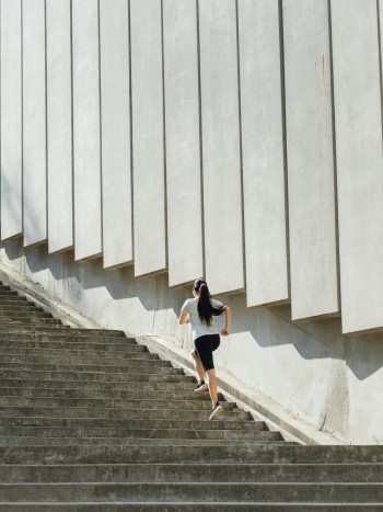 Soñar con una escalera: se acerca el cambio