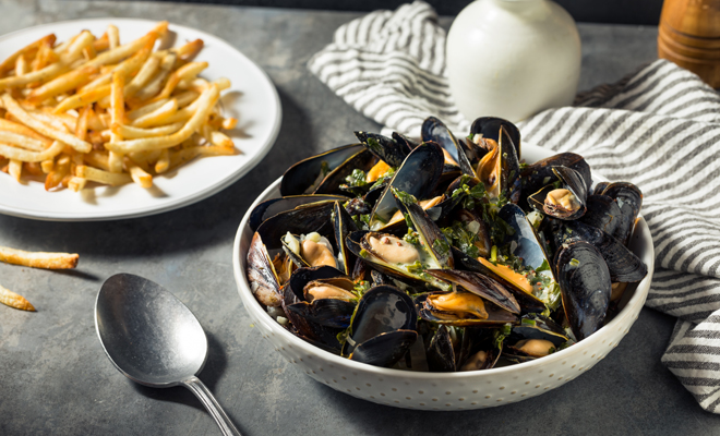 Receta de Navidad de Bélgica: cómo hacer moules frites