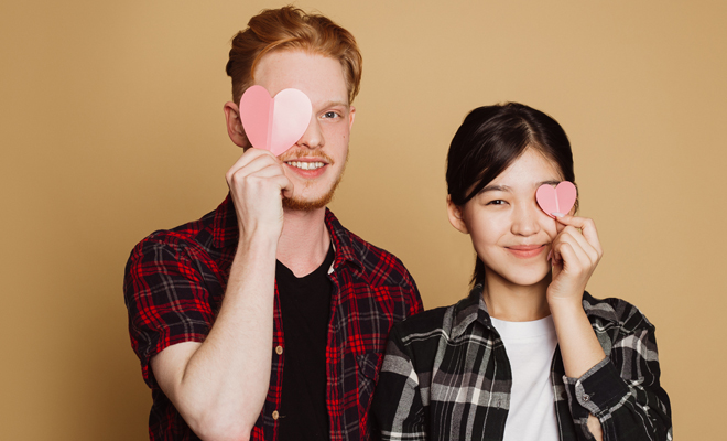 Look estampado a juego con tu pareja para Navidad o Nochevieja