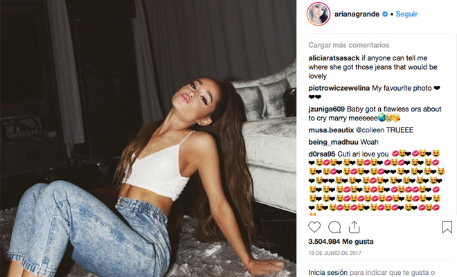 Toma nota de Ariana Grande y su forma de vestir