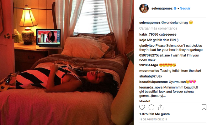 El peligro de dormir con el móvil cerca