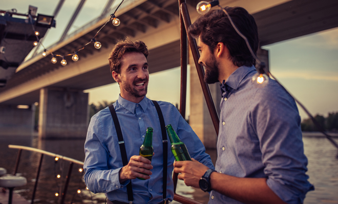 ¿Qué dice de ti tu novio cuando habla con sus amigos?