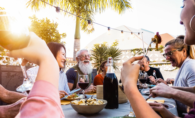 Temas De Conversación Para Una Comida O Cena Familiar Y No De Política 