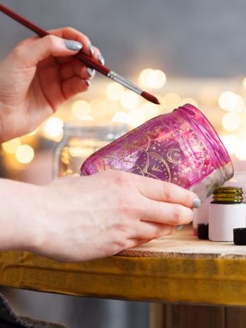 Ideas decorativas para reciclar objetos que tienes en casa (y que no usas)