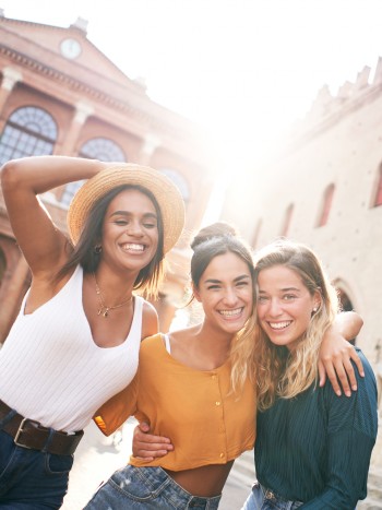 Frases de San Valentín para tus amigos: lindas palabras de amor y amistad