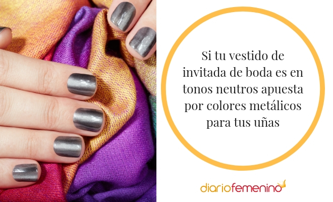 Las uñas metálicas quedan muy bien para ir de boda