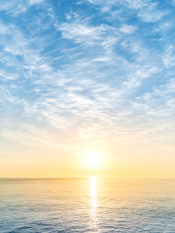 La cara y la cruz en el significado de soñar que siempre es de día