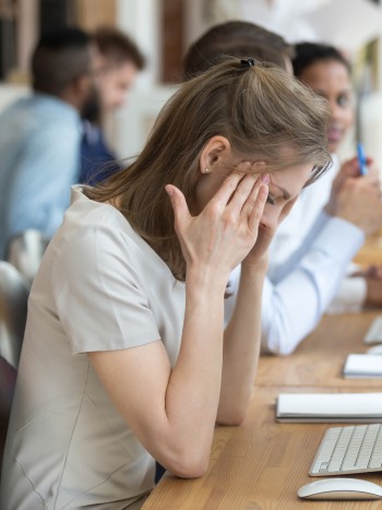 Tips para evitar el estrés laboral (y que no afecte a tus seres queridos)