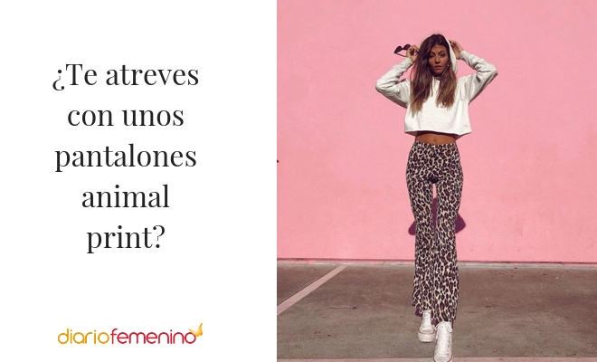 ¿Te atreves con unos pantalones animal print?