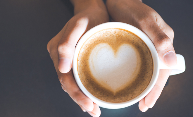 Alimentos que debes evitar para tener los dientes blancos