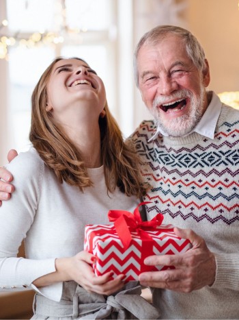 Qué regalar a tu padre en Navidad: ideas para sorprender a papá
