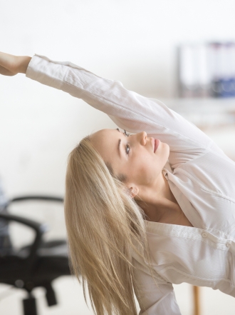 Ejercicios para relajarse sin dejar la oficina