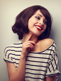 Por qué se cae el pelo de la mujer